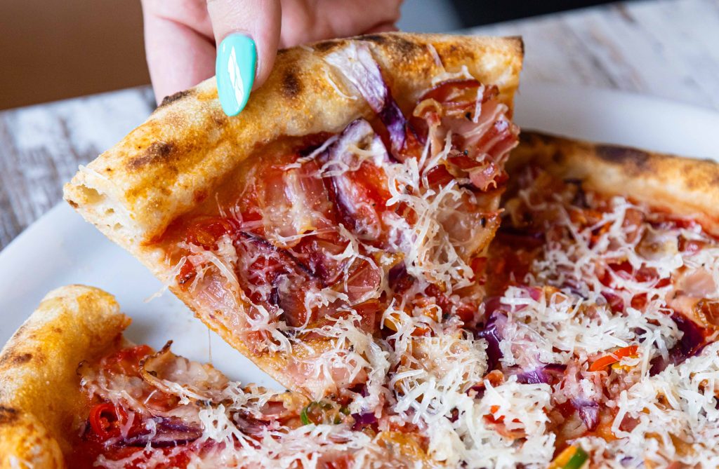 Exploring Types of Italian Pizza Through Authentic Italian Cuisine